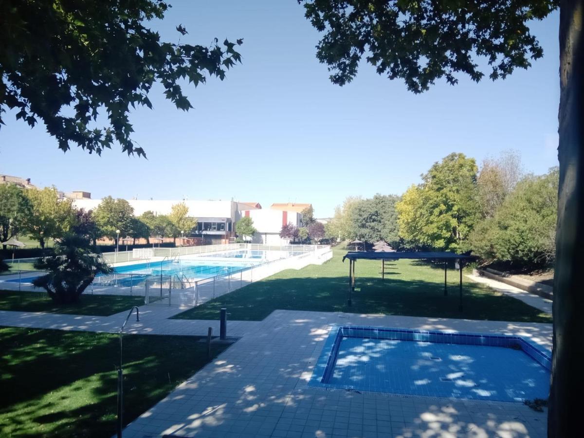 Casa Rural La Pinta- Sendaviva Y Bardenas Villafranca Exterior foto